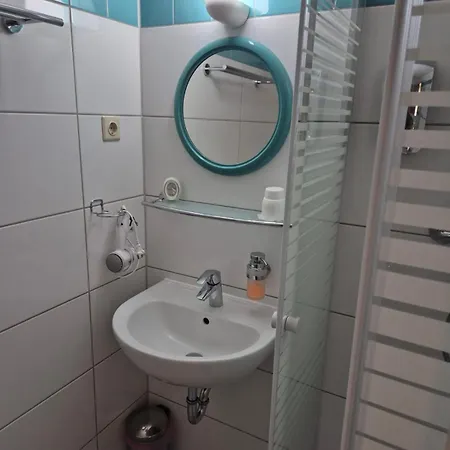 Lindenthal 3* לייפציג