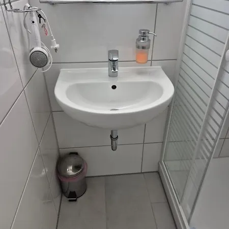 فندق Lindenthal 3*