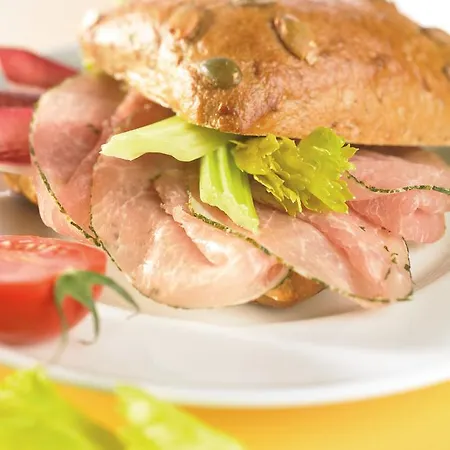 Lindenthal فندق 3*