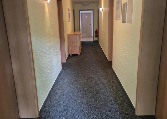 Lindenthal 호텔 3*